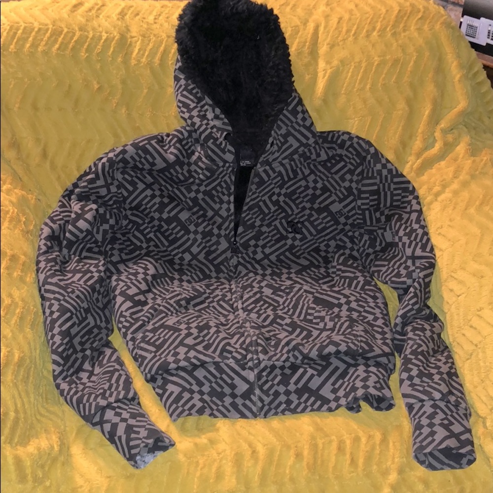 CUTE DC SKATE ZIPUP FUR LINED HOODIE SIZE MEDIUM
